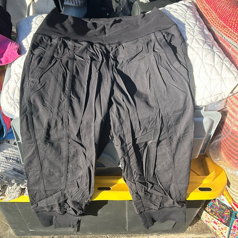 Lululemon  dancer Capri jogger size 6

Downsizing - OBO